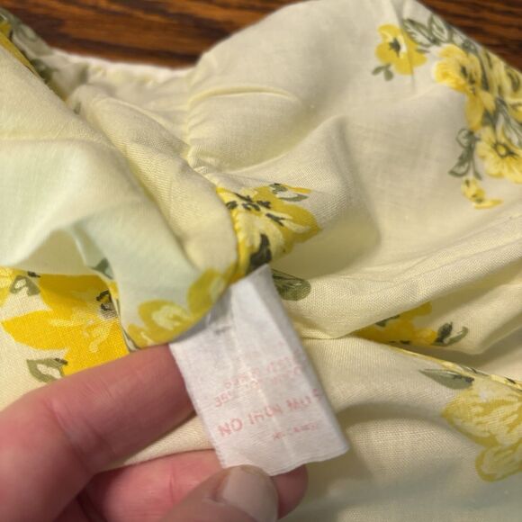 VTG 1979 J.P. Stevens and Co. 99x73.5" Fitted Sheet Retro Yellow Floral Pattern - Picture 4 of 5